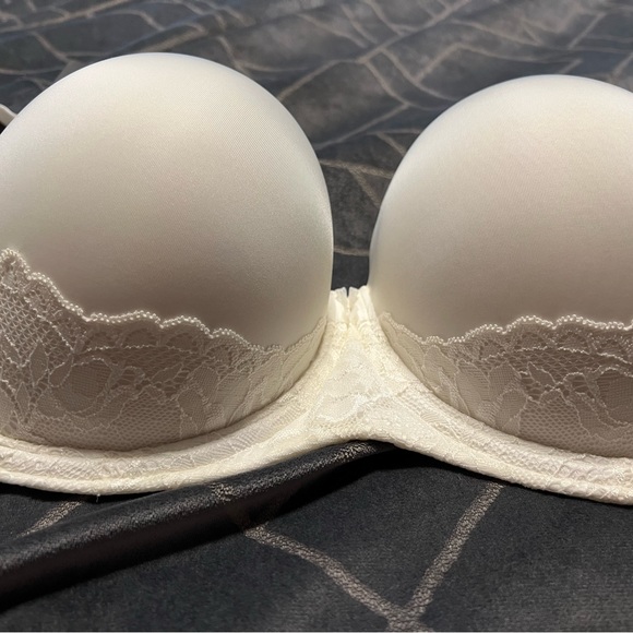 Torrid Bra - Picture 5 of 7